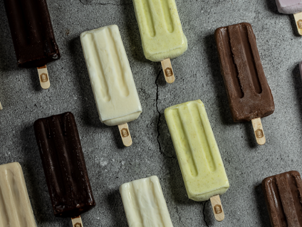 Frank Epperson (1894 - 1983) đã phát minh ra kem que khi chỉ mới 11 tuổi và từ đó đến nay, nó trở thành món ăn yêu thích của trẻ em trên toàn thế giới.