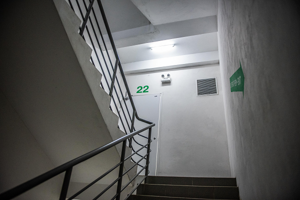 Trên thế giới có vô vàn cảm xúc kỳ lạ và nỗi sợ cầu thang thoát hiểm là một trong số đó. Giải pháp tốt nhất cho những người mắc hội chứng này là họ không nên sống ở các tòa nhà cao tầng.