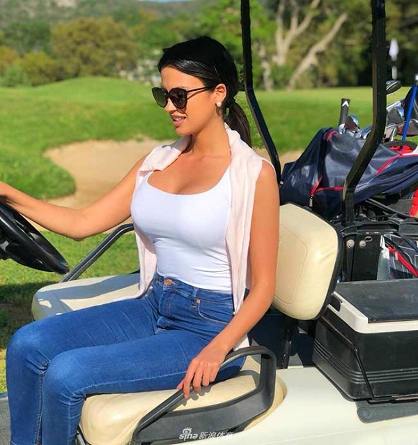 Vóc dáng hiện tại của nữ golf thủ Eleonora Incardona hoàn toàn nhờ vào việc luyện tập thể thao thường xuyên và tuân thủ chế độ ăn uống nghiêm ngặt.