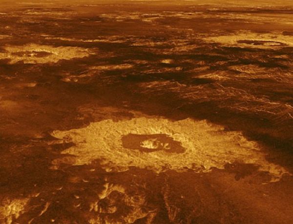 Trong khi đó, nhiệm vụ VERITAS (Venus Emissivity, Radio Science, InSAR, Topography and Spectroscopy) sẽ sử dụng radar để lập bản đồ chi tiết bề mặt sao Kim từ quỹ đạo.