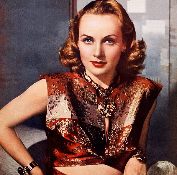 Khi 14 tuổi, nhà tiên tri "nhí" Dixon đã đưa ra dự đoán chuẩn xác về ngôi sao điện ảnh nổi tiếng thời ấy có tên Carole Lombard. Bà cảnh báo nữ minh tinh này sẽ gặp một tai nạn máy bay vào năm 1942 khiến cô tử vong.