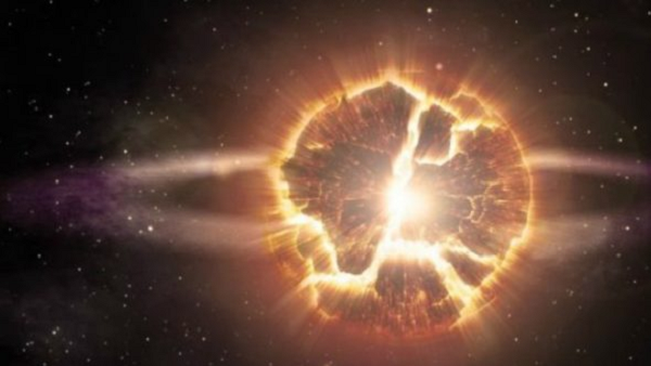 Hiện nay, các nhà thiên văn học vẫn không thể quan sát được toàn bộ những vụ nổ siêu tân tinh bởi bụi vũ trụ. Một số siêu tân tinh còn lại có độ sáng lớn hơn, do đó có thể dễ dàng quan sát sự xuất hiện của nó bằng kính thiên văn.