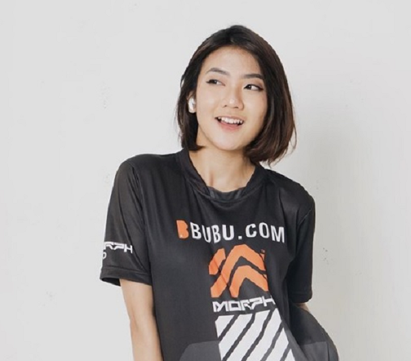 Tuy nhiên, con đường đến với âm nhạc của Rachel Florencia không được như mong muốn khi không thể tham gia vào nhóm nhạc.