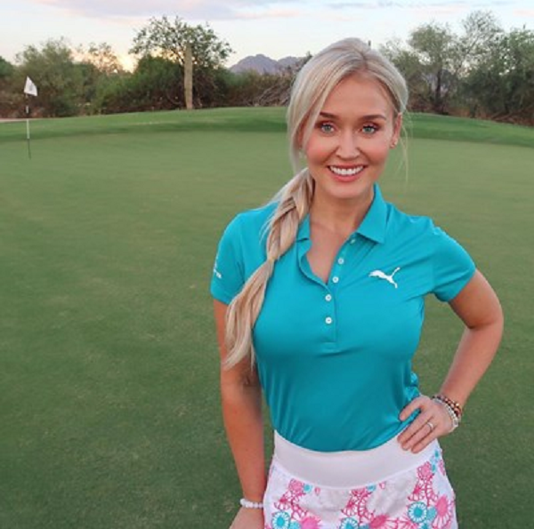 Blair O’Neal bước chân vào con đường chuyên nghiệp năm 2004. Bên cạnh thi đấu golf chuyên nghiệp, Blair O'Neal còn được biết đến là nhân vật truyền hình kiêm người mẫu có tiếng.