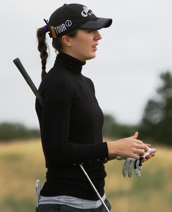 Cô đã giành chiến thắng 4 giải đấu và được nhận danh hiệu All-American năm 2007.