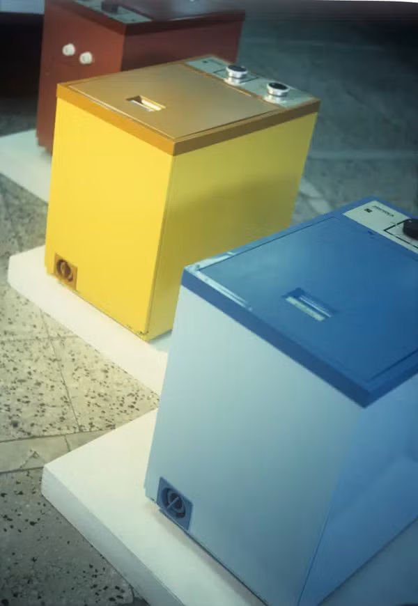 “Evrika” là chiếc máy giặt mang tính đột phá với trống giặt, khả năng vắt mà không cần phải lấy đồ ra và tính năng tự xả nước theo bộ đếm thời gian.