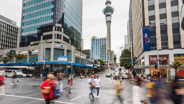 Không chỉ thế, Auckland được thiên nhiên ưu ái với những cánh rừng thời tiền sử, những bãi biển cổ xưa mênh mông, những đỉnh núi tuyết trắng, đặc biệt là nền văn hóa Maori hấp dẫn…