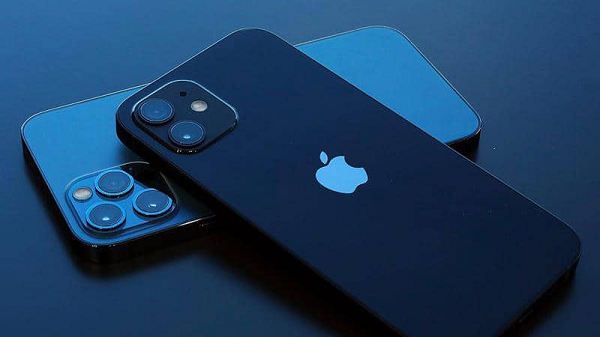 Bằng cách sử dụng tên gọi iPhone 12S và bỏ qua iPhone 13, Apple có thể đang dọn đường cho những thay đổi lớn về thiết kế, tương tự cách hãng đã thực hiện với iPhone X.