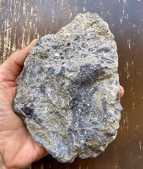 Nga tuyên bố trữ lượng kim cương "đặc biệt cứng" trong hố Popigai đủ cho nhân loại sử dụng cho mục đích công nghiệp và nghiên cứu khoa học trong khoảng 3000 năm tới.