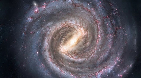 Với khoảng cách đó, đây trở thành nguồn phát sóng vô tuyến ngoài thiên hà gần nhất từng được phát hiện, gần hơn tới 40 lần so với nguồn xếp thứ nhì.