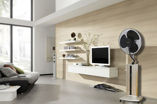 Khi sử dụng quạt điện, cách tiết kiệm nhất là hạn chế sử dụng nhiều chức năng cùng lúc và mở cửa sổ nhà để đón thêm gió trời.