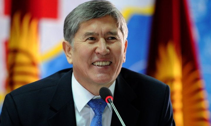 Ngày 8/8, ông Atambayev đã bị bắt giữ sau gần một ngày cố thủ trong nhà riêng ở ngoại ô thủ đô Bishkek. Với những cáo buộc trên, theo luật pháp Kyrgyzstan, ông Atambayev có thể phải đối mặt với án tù chung thân. Ảnh: QT.