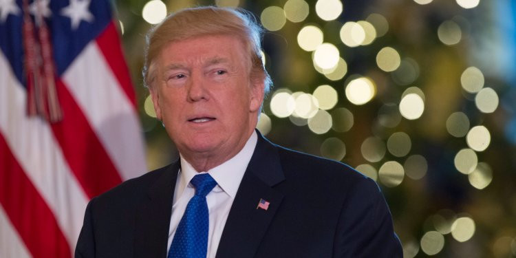 Ông Donald Trump, người nhậm chức Tổng thống Mỹ vào tháng 1/2017, được cho là cao khoảng từ 1,88 mét đến 1,91 mét.