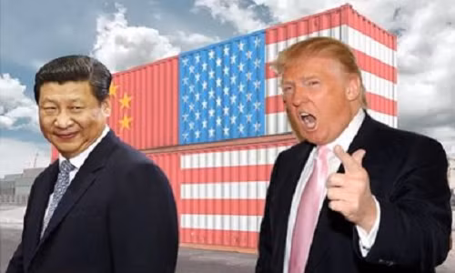 Trước đó, hôm 10/5, Tổng thống Trump đã ra lệnh khởi động quá trình tăng thuế đối với toàn bộ hàng hóa còn lại nhập khẩu từ Trung Quốc, trị giá khoảng 300 tỷ USD. Động thái này diễn ra cùng ngày sau khi Mỹ chính thức áp mức thuế 25% đối với 200 tỷ USD hàng hóa nhập khẩu từ Trung Quốc. Ảnh: GR.