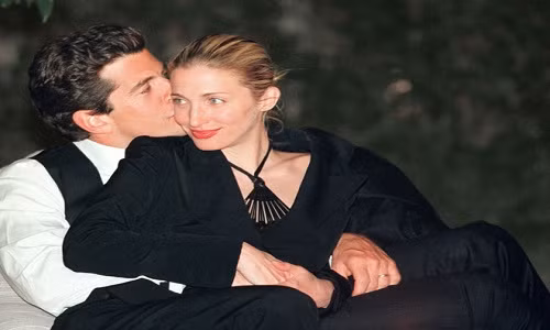 He lo nhung ngay cuoi cung cua vo chong con trai Tong thong Kennedy