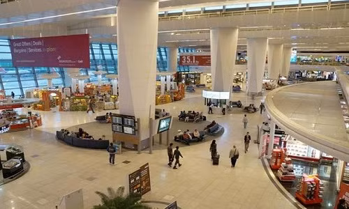 San bay thu do An Do bi de doa danh bom