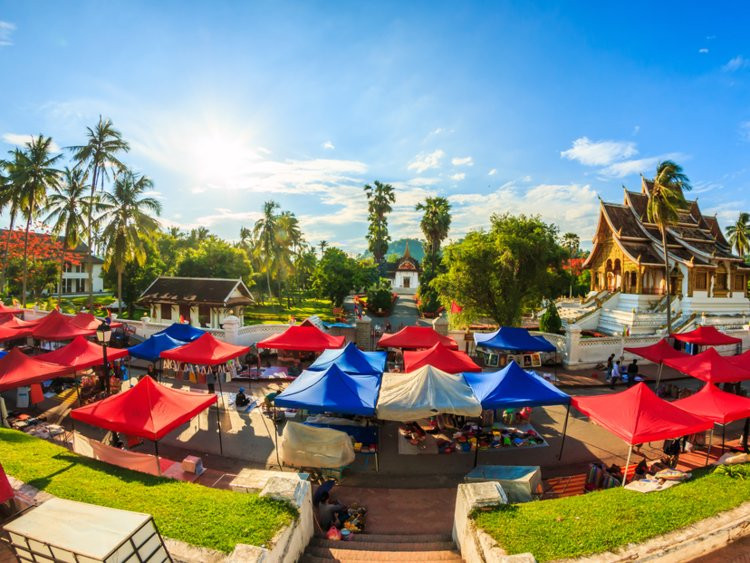 Người dân Lào có chiều cao trung bình là 155,89 cm. Trong đó, chiều cao trung bình của nam giới nước này là 160,51 cm và nữ giới là 151,26 cm.