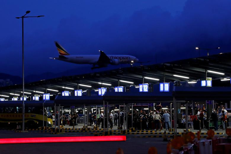 Được biết, đây là tuần thứ mười diễn ra các cuộc biểu tình chống chính quyền Hong Kong cũng như phản đối dự luật dẫn độ sang Trung Quốc.