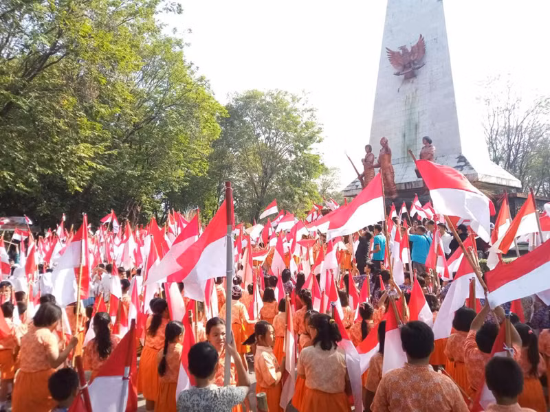 An tuong le thuong co doc dao chao mung ngay Quoc khanh Indonesia-Hinh-11