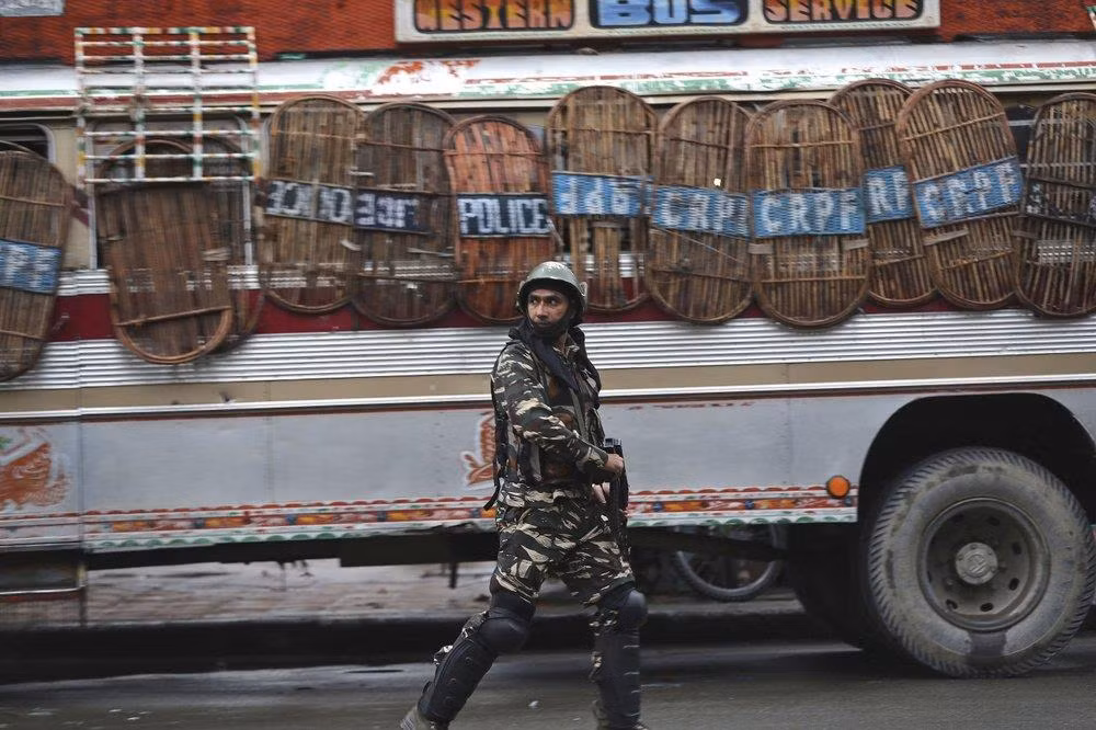 Kể từ những năm 1990, lực lượng nổi dậy ở Kashmir đã giảm dần về quy mô.