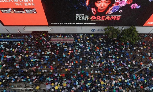 Nhan vien lanh su quan Anh tai Hong Kong bi Trung Quoc bat giu-Hinh-2