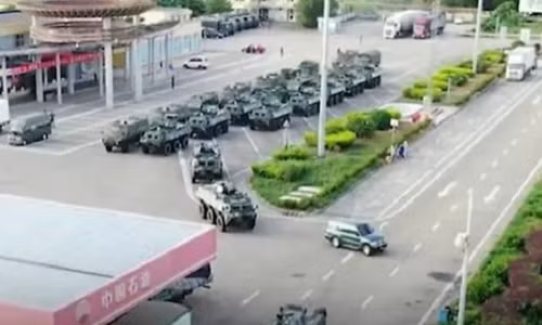 Vi sao xe boc thep Trung Quoc xuat hien gan Hong Kong?