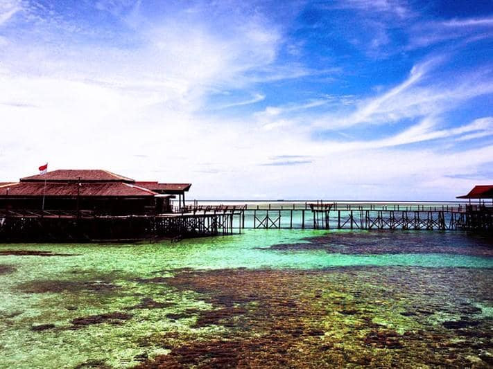 Theo kế hoạch, chính phủ Indonesia sẽ bắt đầu xây dựng thủ đô mới từ năm 2021 và bắt đầu chuyển các văn phòng và trụ sở từ năm 2024. Trong ảnh là Quần đảo Derawan thuộc tỉnh Đông Kalimantan. Ảnh: IT.