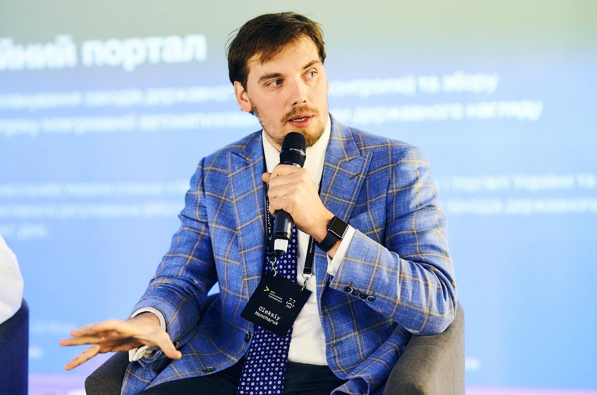 Từ năm 2005, ông Goncharuk làm việc tại nhiều công ty với tư cách là luật sư. Ảnh: AC.