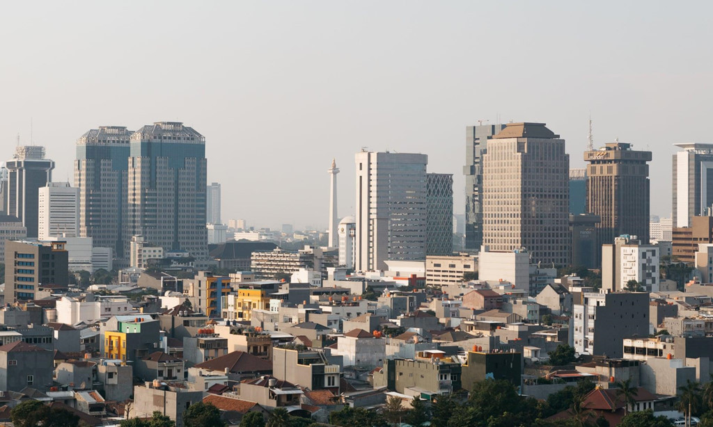 Cả hai khu dân cư độc đáo Cosmo Park và The Villas đều được thiết kế và xây dựng bởi tập đoàn Agung Podomoro, được cơ quan quản lý đô thị Jakarta chấp thuận. Ảnh: Muhammad Fadli. *) Title do Kiến Thức biên tập lại Mời độc giả xem thêm video: Tới thăm ngôi làng ở "tận cùng Trái đất" (Nguồn: VTC14)