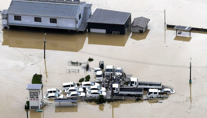 Các nhà chức trách đã phải ra lệnh sơ tán khoảng 870.000 người đến nơi an toàn.