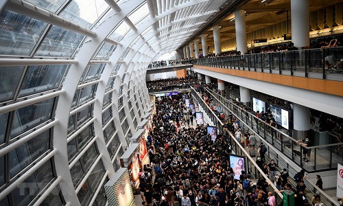 Trung Quoc ung ho canh sat Hong Kong bat nguoi bieu tinh qua khich