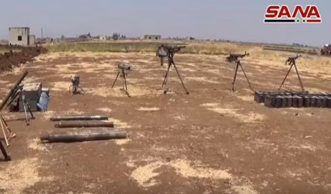 Hồi tháng 6/2019, lực lượng Syria đã phát hiện 4 tấn thuốc nổ C-4 tại tỉnh Daraa, phía nam Syria. Ngoài ra, nhiều loại vũ khí do Mỹ, NATO và Israel sản xuất cũng được tìm thấy tại các khu vực được giải phóng trong những năm gần đây. Ảnh: SANA.