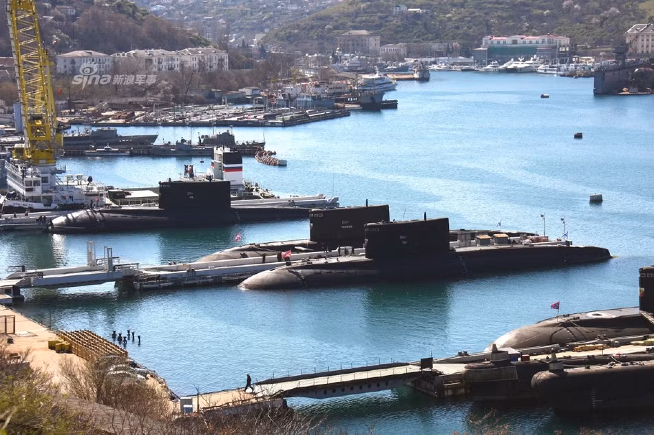 Qua dong, can cu Hai quan Nga ko con cho chua tau ngam