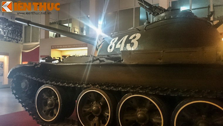 Sau chiến dịch giải phóng Huế, xe tăng 843 tiếp tục nhận nhiệm vụ giải phóng Đà Nẵng và các tỉnh Nam Trung Bộ. Cùng thời gian này chiến dịch Tây Nguyên cũng đi tới hồi kết, địch co cụm về vùng Sài Gòn - Gia định.