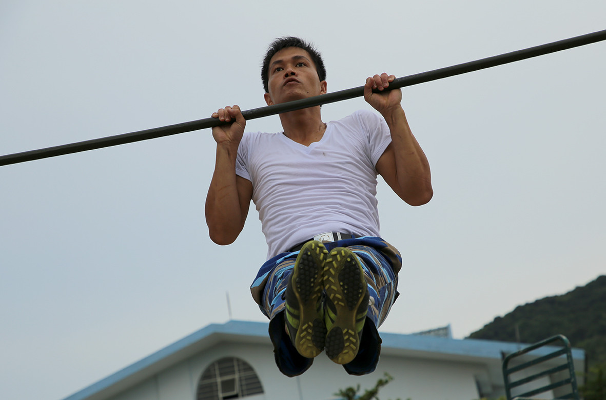 Luyện tập tại xà đơn