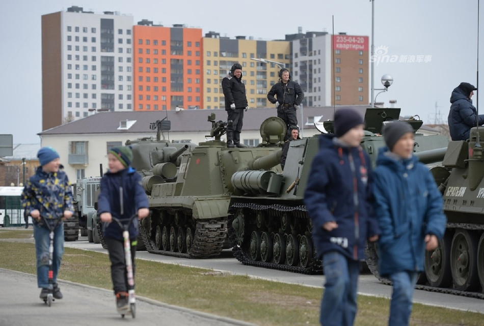 Từ năm 1849 tới nay, nhà máy Krasnoye Sormovo đã trải qua ba thể chế, từ thời Nga Hoàng tới thời Liên Xô và nay là Liên Bang Nga. Năm nay cũng là năm kỷ niệm 170 năm ngày nhà máy anh hùng này được thành lập. Nguồn ảnh: Sina.