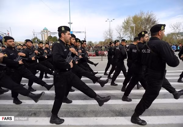 Việc Mỹ liệt lực lượng Vệ binh Cách mạng Hồi giáo của Iran vào danh sách khủng bố đã khiến quốc gia này dậy sóng. Iran cho rằng đây là hành động xúc phạm tất cả các lực lượng vũ trang của nước này. Nguồn ảnh: Farsnews.