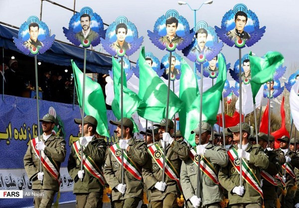 Cuộc duyệt binh vừa diễn ra hôm 18/4 tại Iran cũng cho thấy sức mạnh đáng gờm của lực lượng này so với các quốc gia khác trong khu vực. Nguồn ảnh: Farsnews.