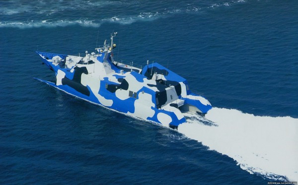 Tổng cộng trong thời gian từ năm 2004 tới năm 2011, đã có 83 tàu tên lửa Type 22 được Trung Quốc đóng và hạ thuỷ thành công. Giá thành cho mỗi tàu tên lửa này được cho là cực kỳ rẻ, chỉ vào khoảng 15 triệu USD cho mỗi chiếc. Nguồn ảnh: QQ.