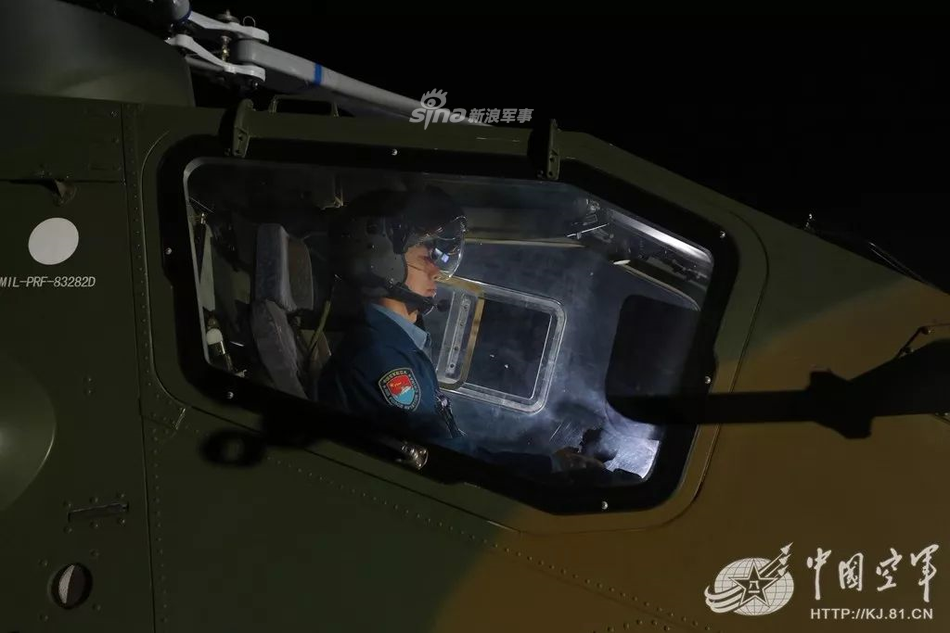 Ngoài ra, lính dù Trung Quốc còn có các loại trực thăng tấn công như Z-9 hay trực thăng vận tải Z-8, Mi-8/17... Nguồn ảnh: Sina.