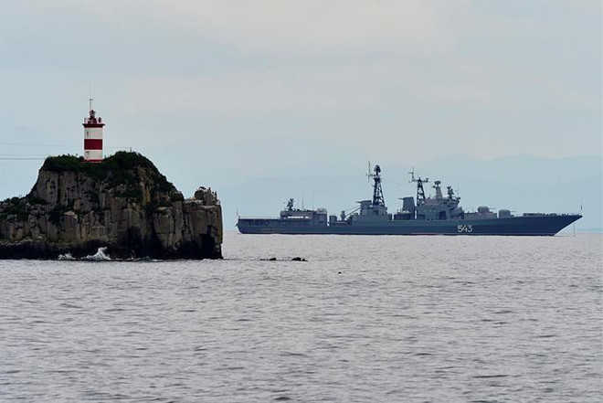 Nếu ông Kim đến thăm trụ sở của Hạm đội Thái Bình Dương, rất có thể ông sẽ thăm bảo tàng lịch sử quân sự và leo lên mạn tàu chiến, như cha mình - ông Kim Jong Il - từng làm. Trong ảnh, tàu khu trục Shaposhnikov. Ảnh: TASS.