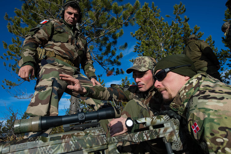 Đan Mạch cũng là một trong những nước đầu tiên gia nhập NATO, tuy nhiên sức mạnh quân sự của quốc gia này không được đánh giá cao. Nguồn ảnh: BI.