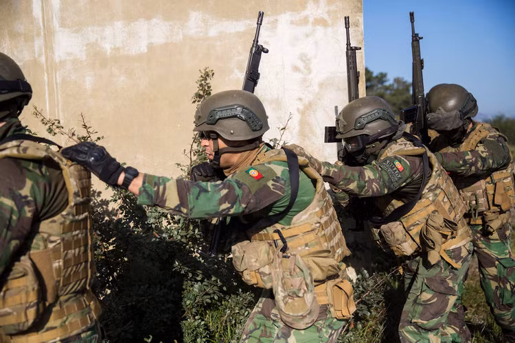 Bồ Đào Nha - quốc gia đứng ngoài cuộc Chiến tranh Thế giới thứ hai ở châu Âu cũng gia nhập NATO ngay từ ngày đầu tiên. Nguồn ảnh: BI.