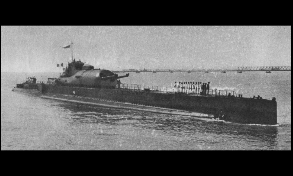 Theo đó ít ai biết rằng trong Chiến tranh Thế giới thứ 2, Hải quân Pháp từng sở hữu một tàu ngầm tuần dương và đây cũng là tàu ngầm lớn nhất từng được nước này chế tạo. Nguồn ảnh: Warhistoryonline.