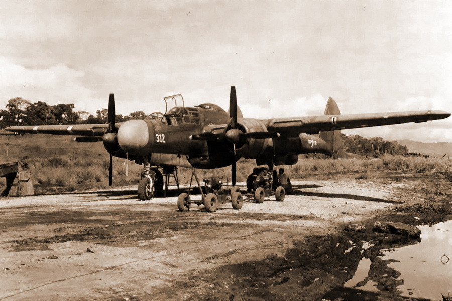 Mặc dù vậy giá thành của P-61 là cực cao, lên tới 190.000 USD. Chiếc chiến đấu cơ này có thành viên phi hành đoàn 3 người, trong đó có một phi công, một xạ thủ và một radar viên. Nguồn ảnh: Fotoreport.