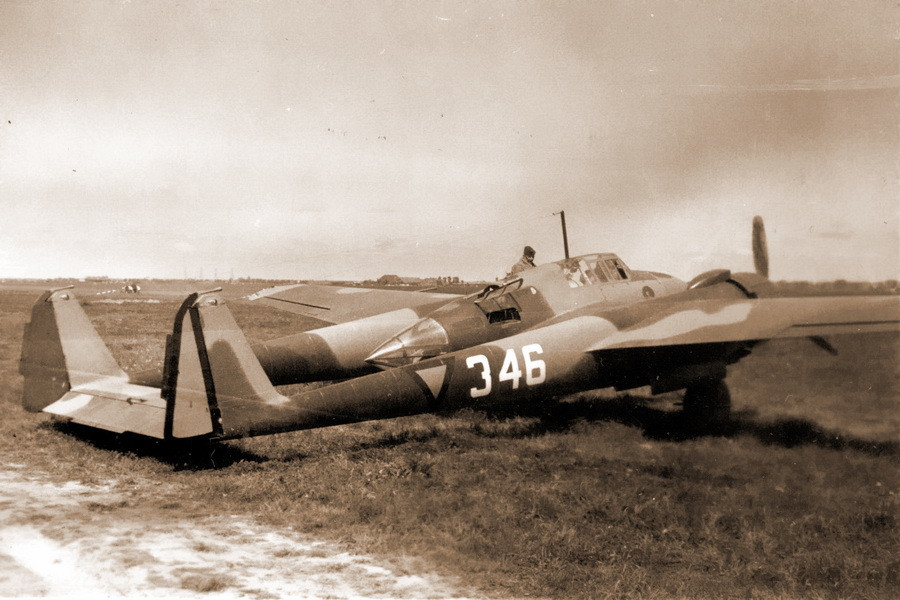 Đầu tiên phải nhắc tới tiêm kích hạng nặng hai động cơ Fokker G.1 được Đức quốc xã sản xuất thòi gian trước Chiến tranh Thế giới thứ hai. Đây được xem là loại tiêm kích có hình dáng độc đáo nhất khi nó ra đời. Nguồn ảnh: Fotoreport.