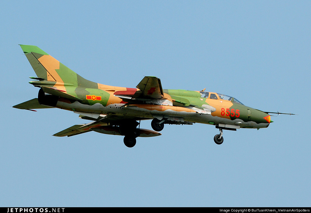 Su-22 chỉ có một phi công điều khiển, máy bay có chiều dài 19,03 mét và sử dụng một động cơ Lyulka AL-21F-3. Nguồn ảnh: Jetphoto.