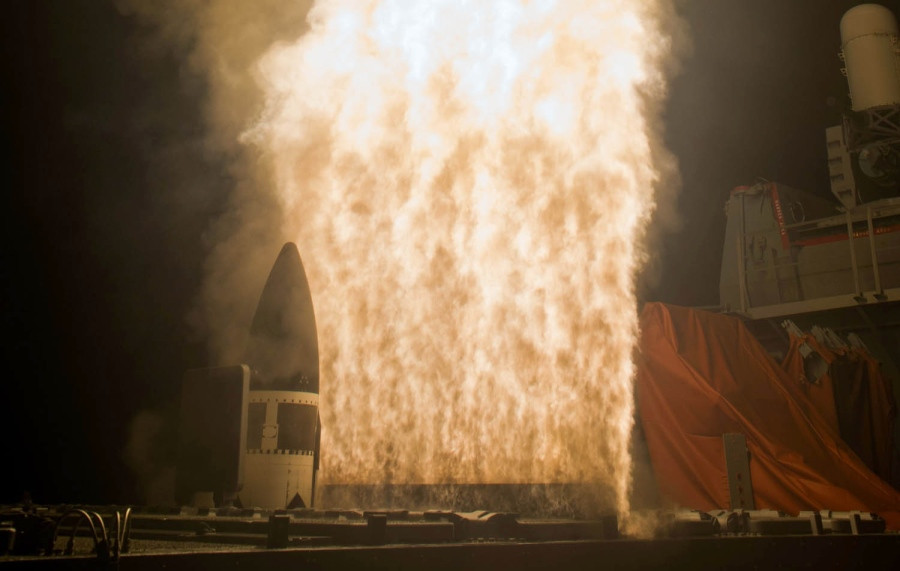 Tầm hoạt động tối đa của RIM-161C là 900 km kèm theo đó là tốc độ tối đa 3 km/giây. Cơ cấu dẫn đường của loại tên lửa này bao gồm GPS/INS kết hợp với radar dẫn đường bán chủ động cùng hồng ngoại. Nguồn ảnh: Defence.