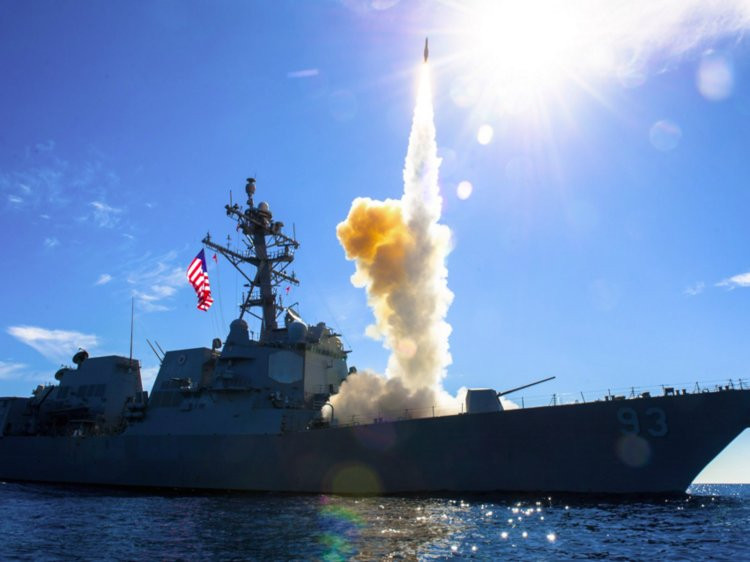 Đây không phải là lần đầu tiên Lực lượng Phòng vệ Nhật Bản được tiếp cận với loại tên lửa hiện đại này. Từ cách đây 12 năm, vào năm 2007 phía Nhật đã thử nghiệm thành công tên lửa SM-3 Block IA từ tàu JS Kongo. Nguồn ảnh: Defence.
