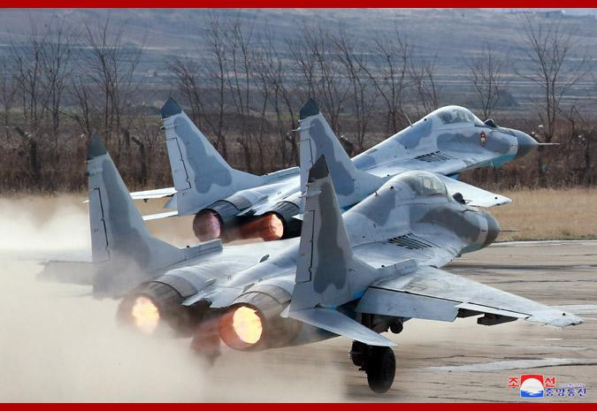 Là một chiến đấu cơ đa năng được tối ưu hoá cho việc chiếm ưu thế trên không, các máy bay MiG-29 đã được sản xuất hàng loạt từ năm 1981 tới nay và đã có 1600 chiếc được ra đời. Nguồn ảnh: Sina.